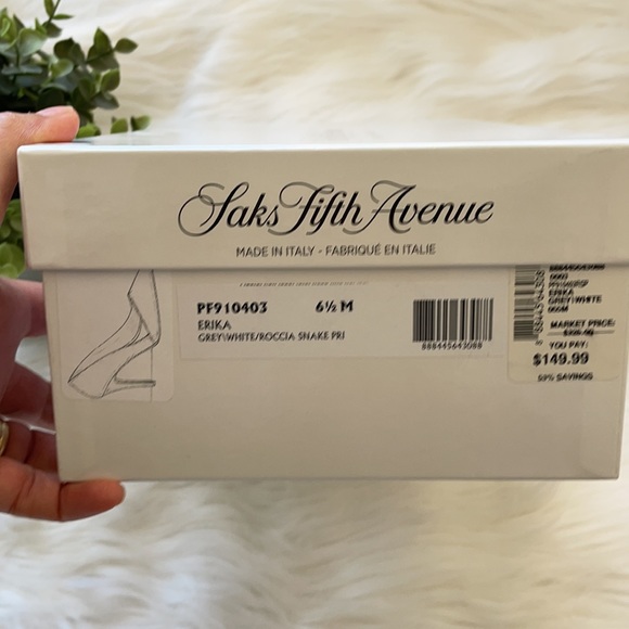 EUC Saks 5th Avenue piton leather. 6.5 - Picture 4 of 7